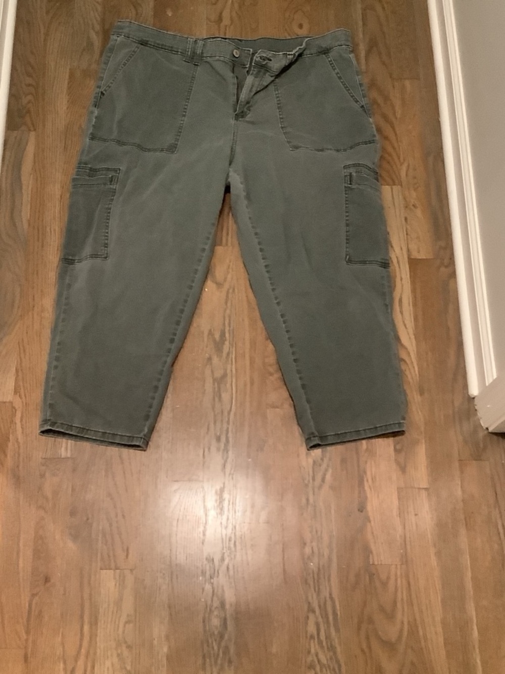 Olive Green Cargo Capri Pants